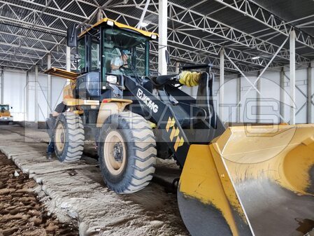 ТО экскаватора XE225DN и фронтального погрузчика LW330RU - 6